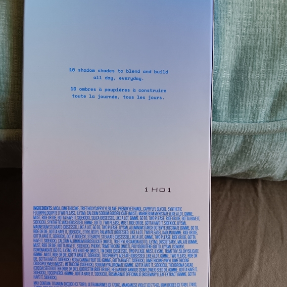 Unopened makeup - Picture 2 of 2